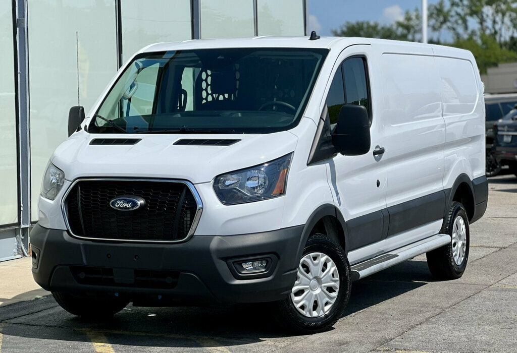 Used 2025 Ford Transit 250 Low Roof w/ Exterior Upgrade Package RWD image 25