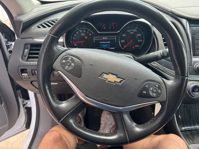 Used 2017 Chevrolet Impala LT FWD image 3