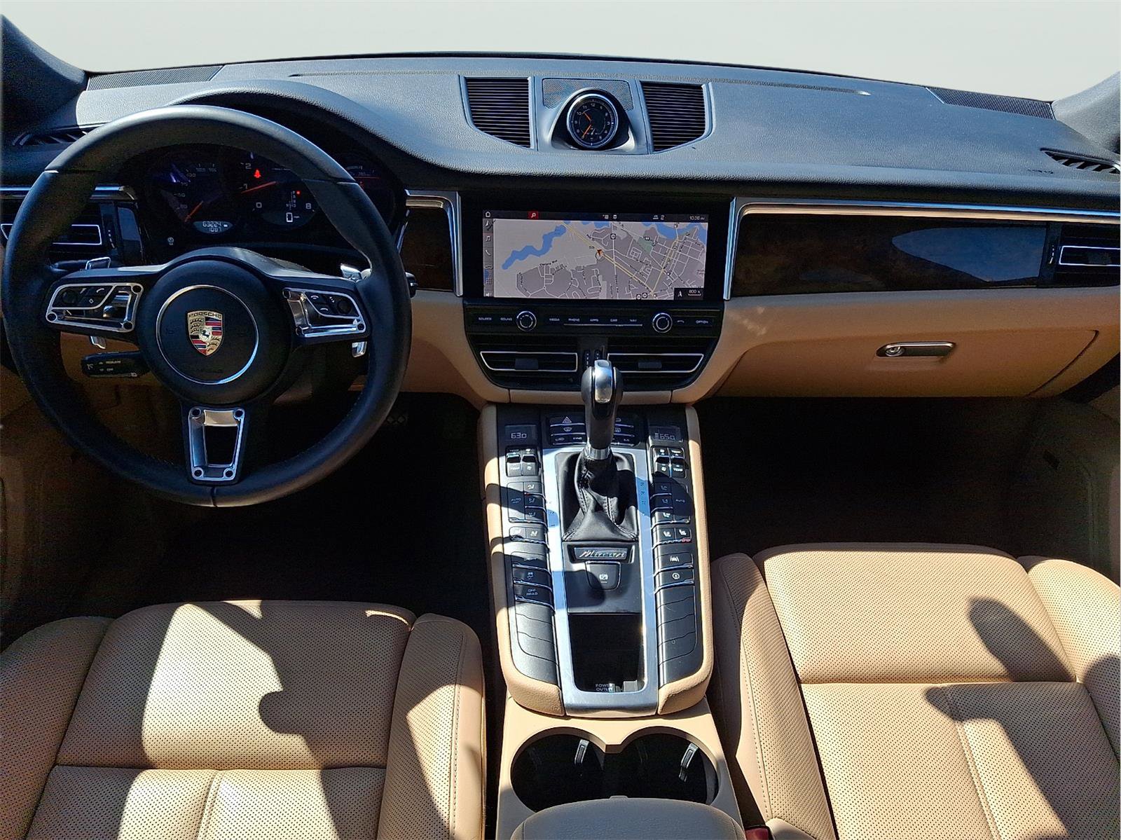 Used 2019 Porsche Macan AWD/4WD image 25