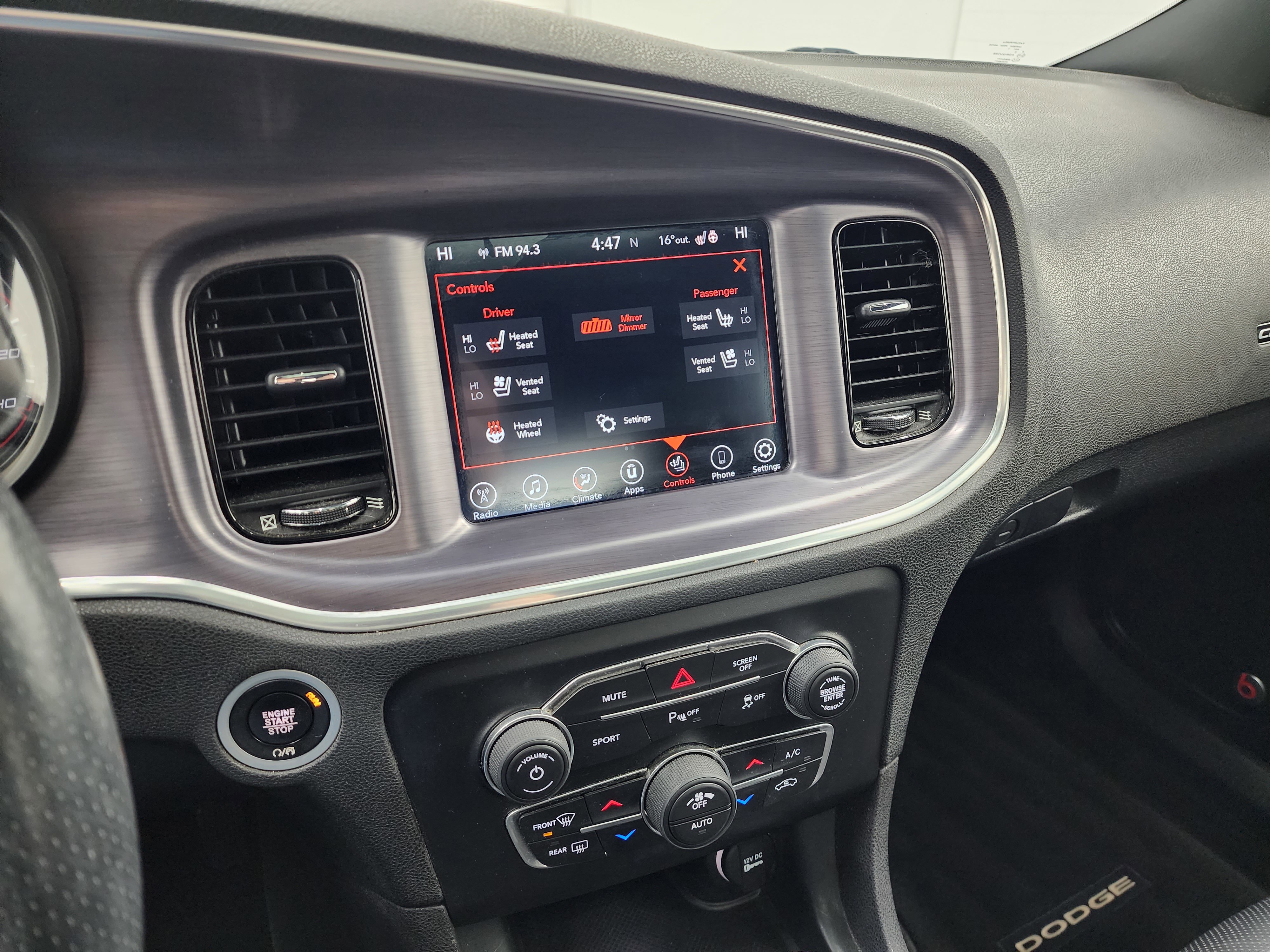 Used 2017 Dodge Charger SXT w/ AWD Plus Group image 11