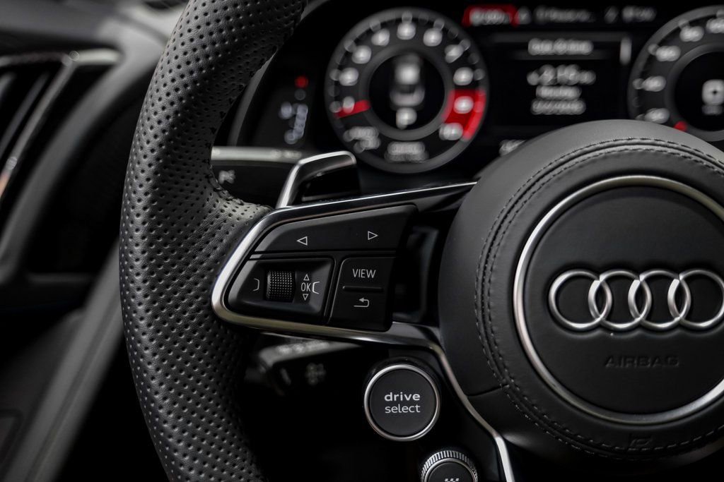 Used 2020 Audi R8 V10 performance image 12