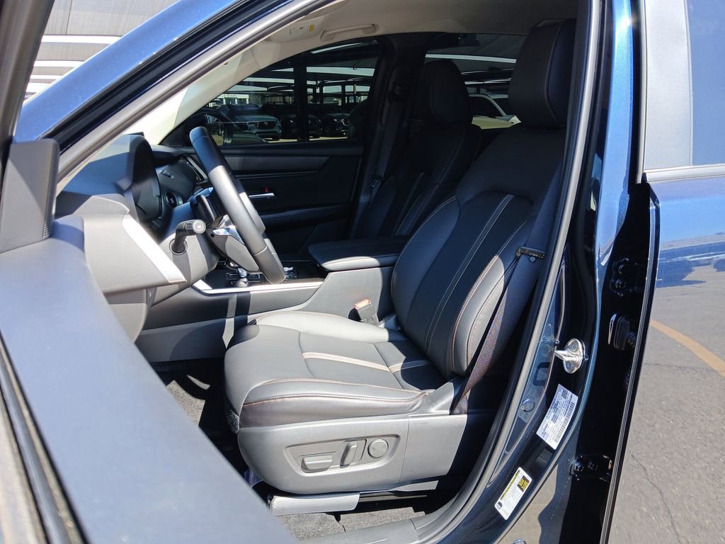 Used 2025 MAZDA CX-90 3.3 Turbo w/ Select Package image 10