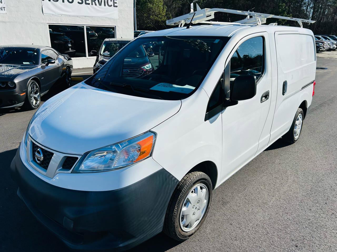 Used 2015 Nissan NV200 S w/ Cruise Control Package image 1