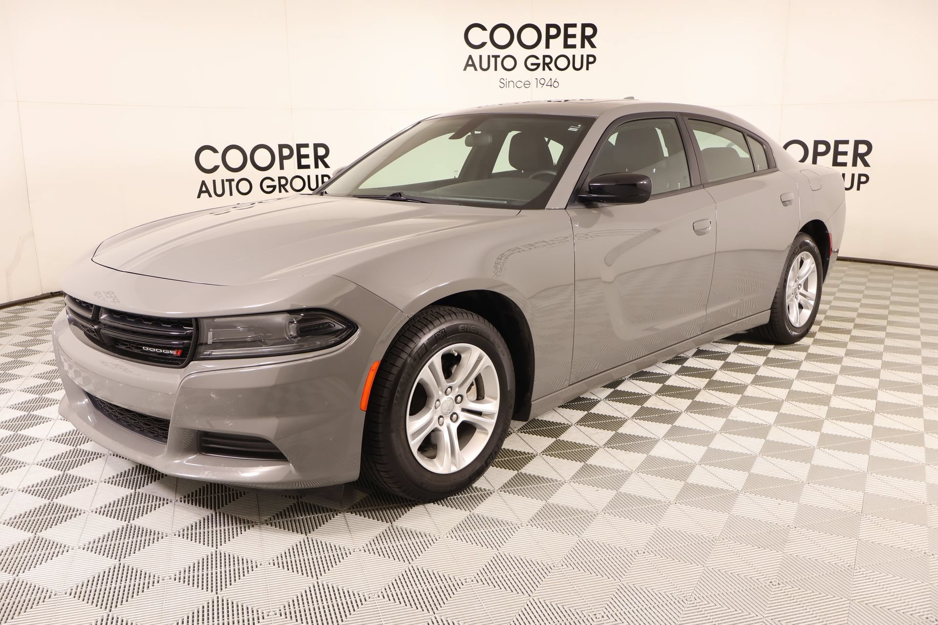 Used 2023 Dodge Charger SXT w/ Cold Weather Package RWD image 10