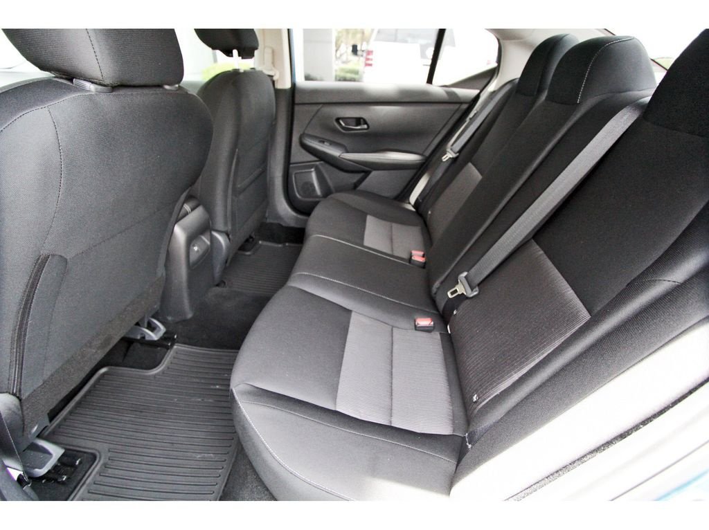 Certified 2025 Nissan Sentra SV w/ All-Weather Package FWD image 7
