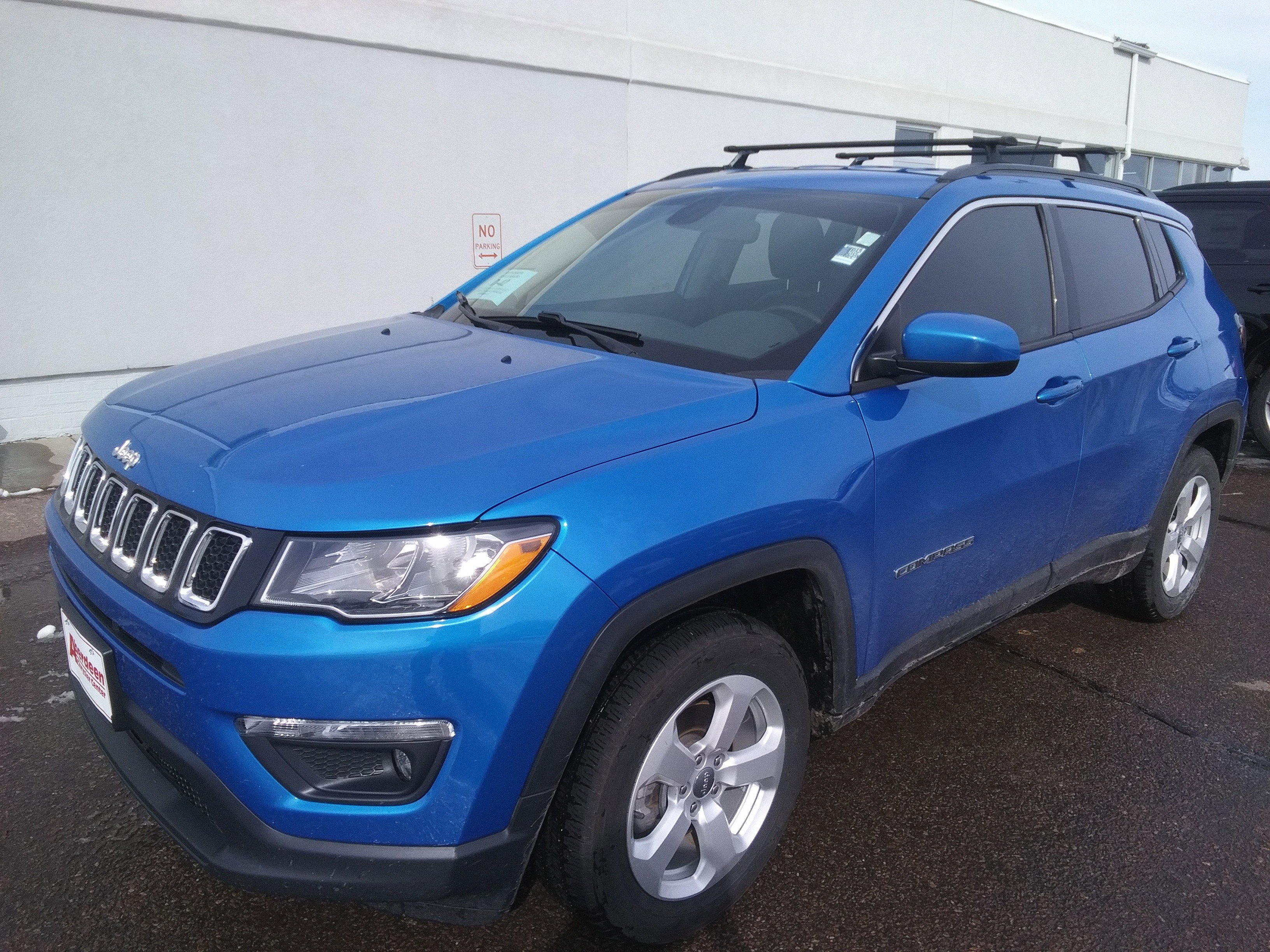Used 2020 Jeep Compass Latitude image 2