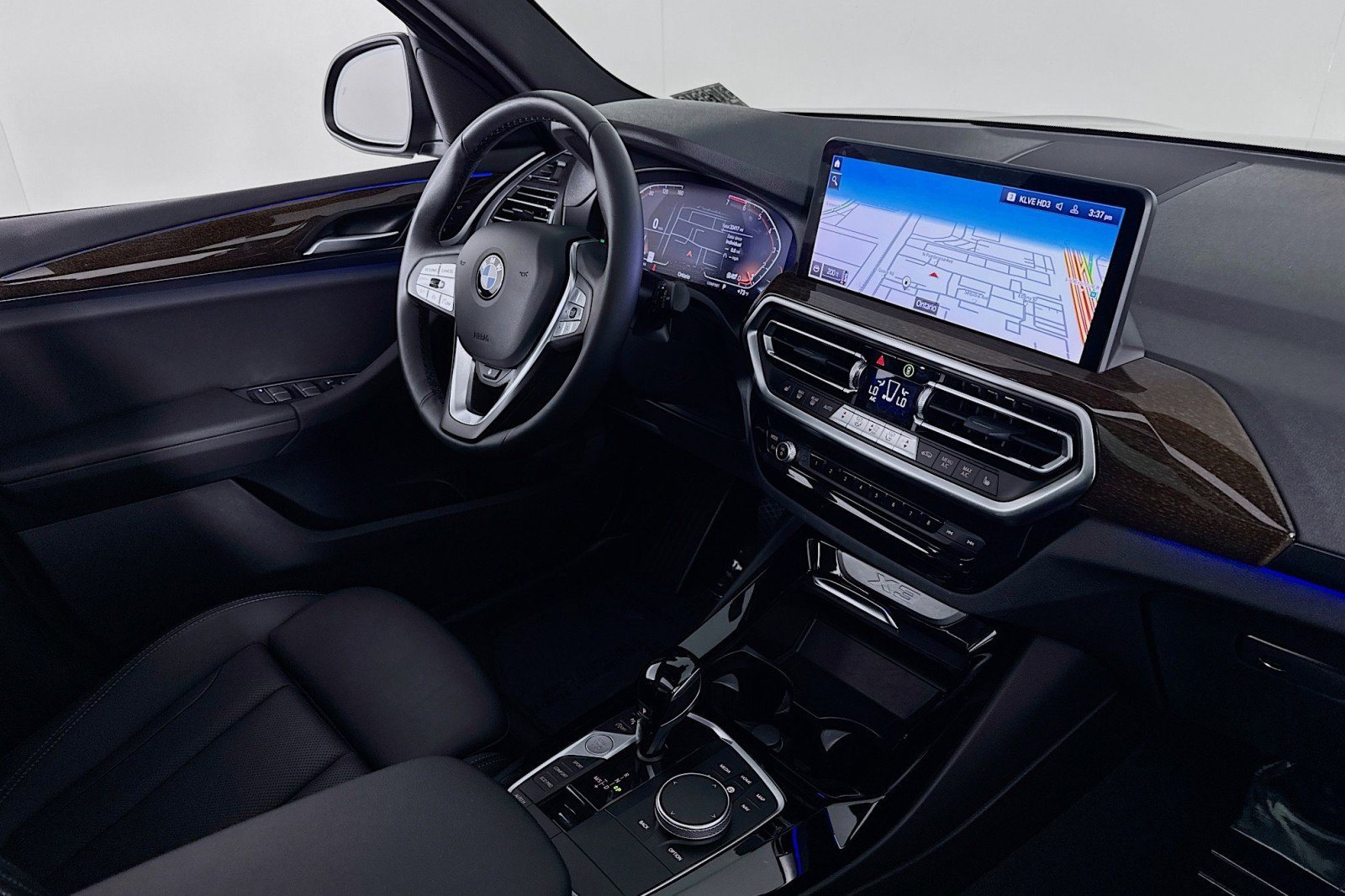 Used 2023 BMW X3 sDrive30i w/ Premium Package w/ZPA image 15