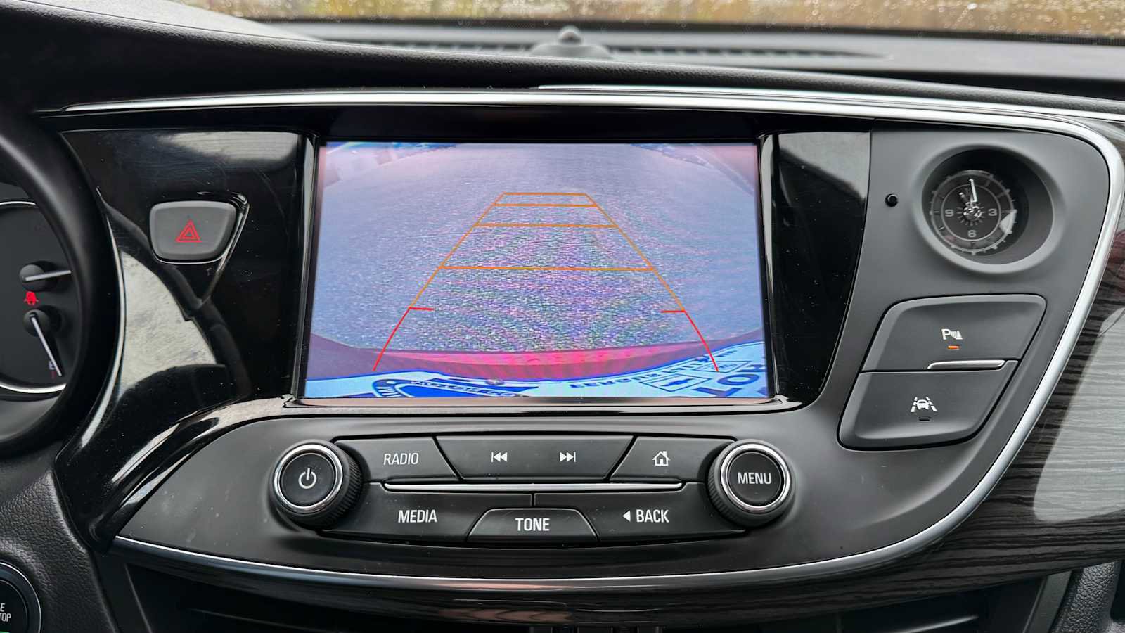 Used 2018 Buick Envision Premium image 21