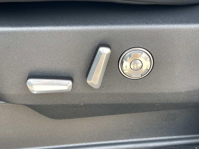 New 2025 Lincoln Navigator Reserve w/ Jet Appearance Package image 22