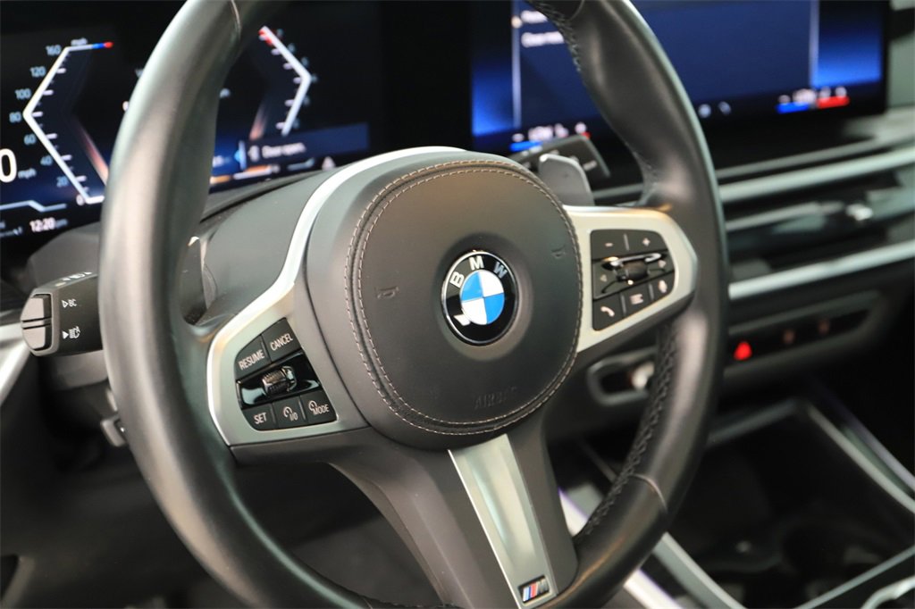 Used 2024 BMW X5 sDrive40i w/ M Sport Package image 16