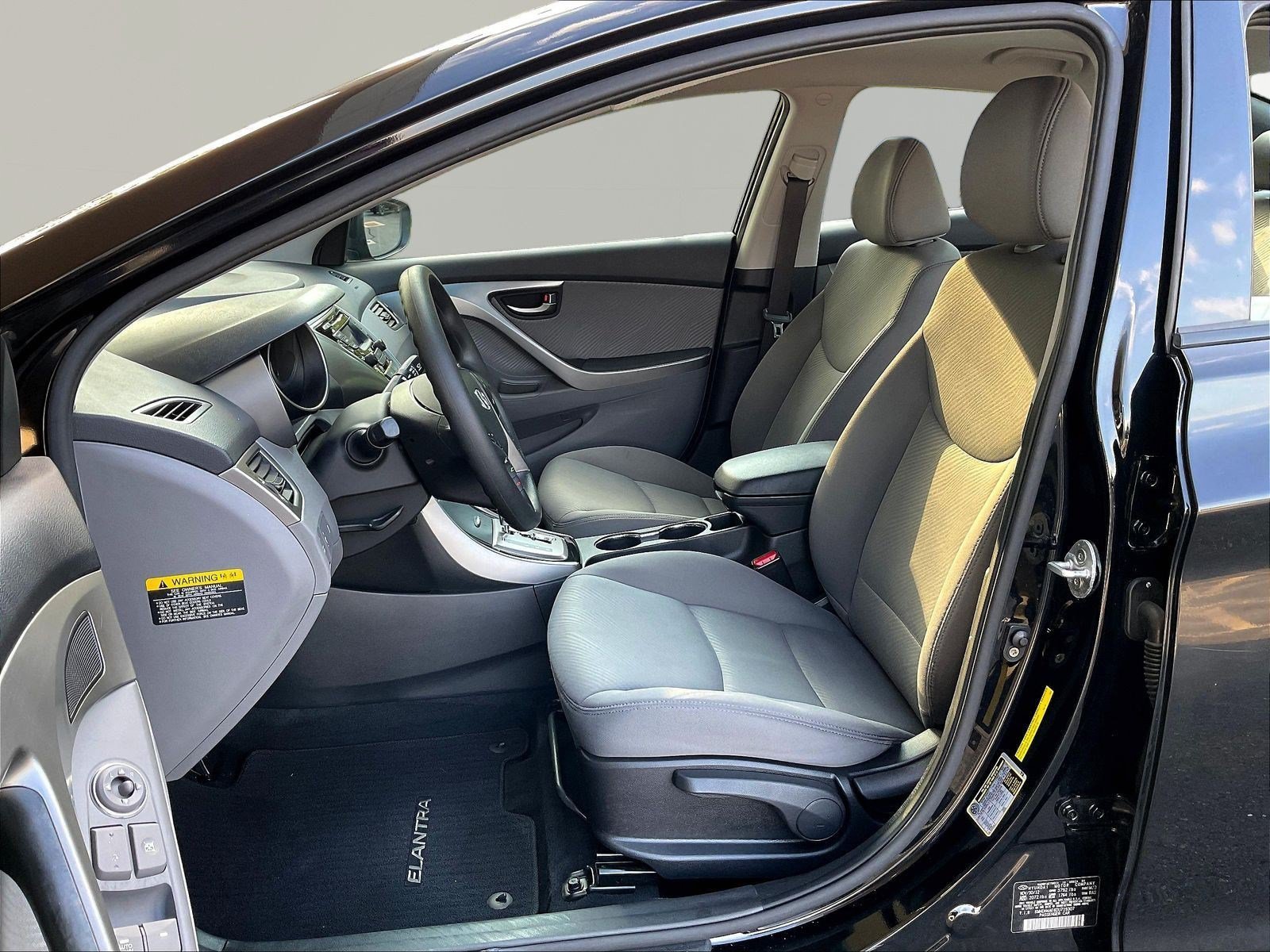 Used 2013 Hyundai Elantra GLS w/ Preferred Pkg FWD image 18
