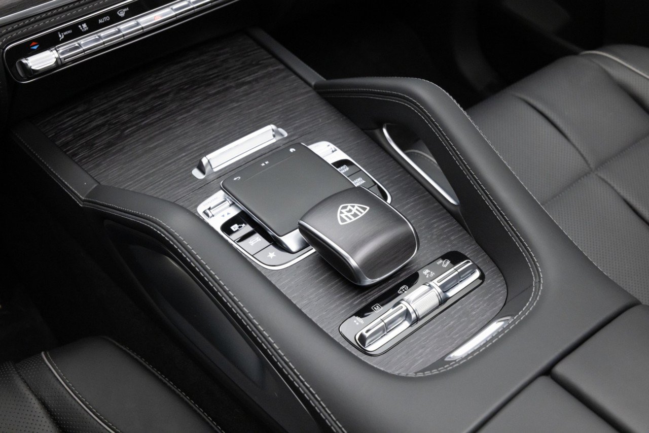 Used 2022 Mercedes-Benz Maybach GLS 600 4MATIC image 22