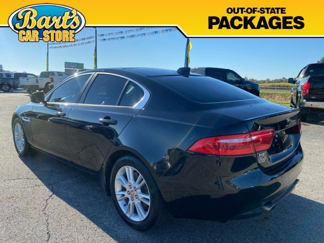 Used 2018 Jaguar XE Premium AWD/4WD image 4
