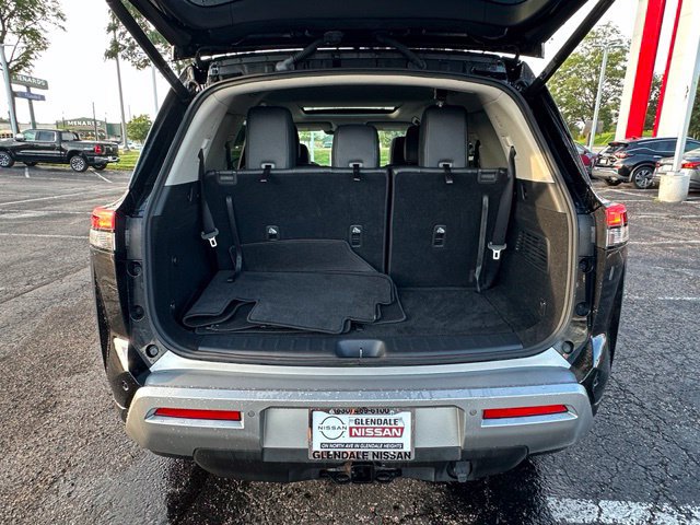 Certified 2022 Nissan Pathfinder SL w/ SL Premium Package AWD/4WD image 13