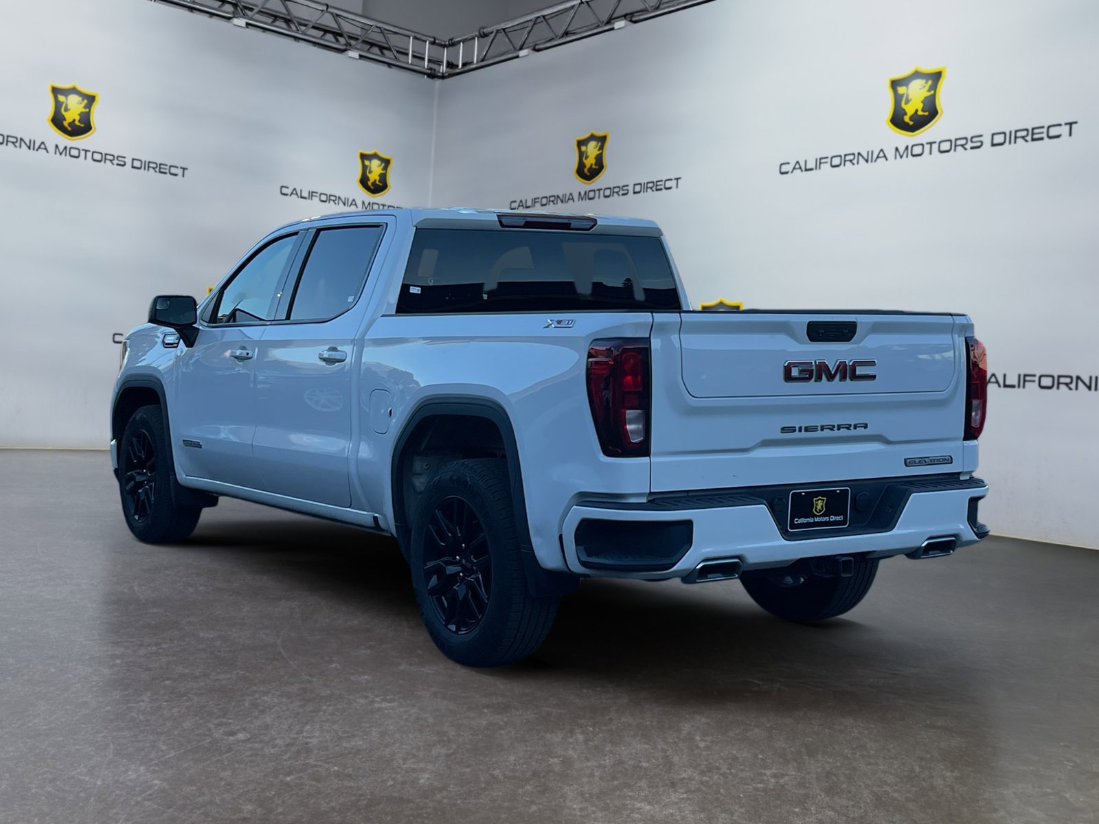 Used 2022 GMC Sierra 1500 Elevation image 3