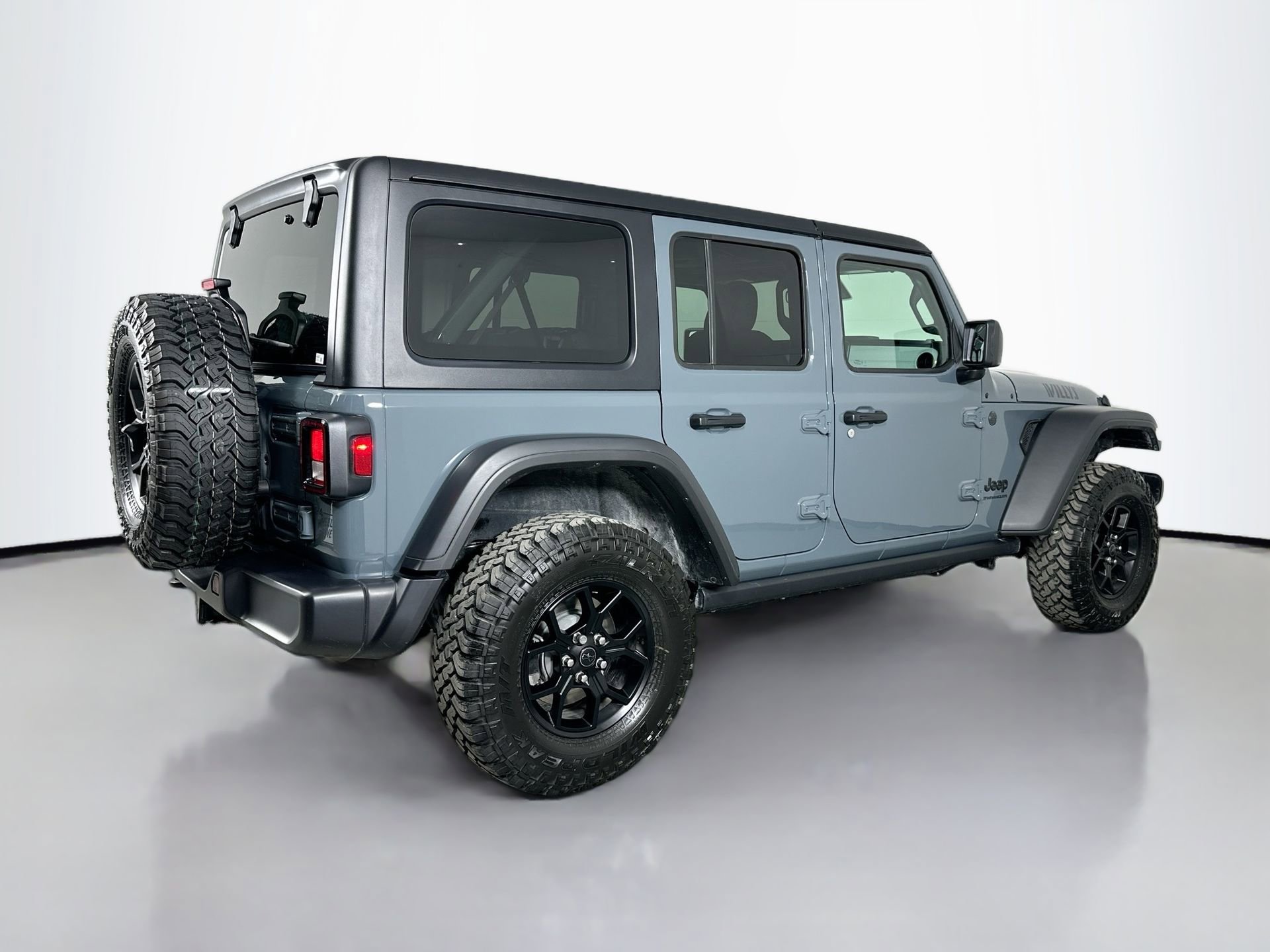 Used 2026 Jeep Wrangler Willys image 6