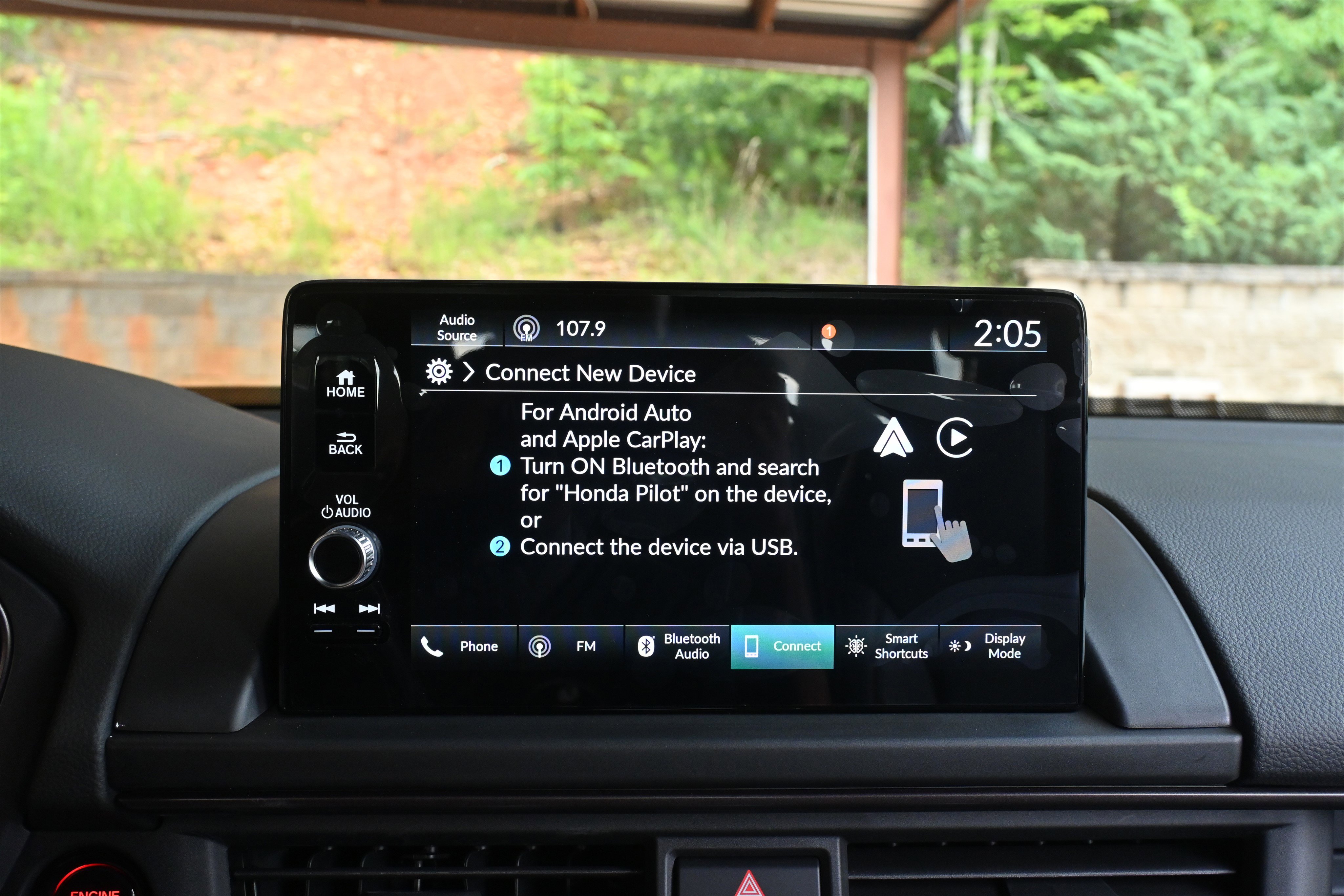 Used 2025 Honda Pilot TrailSport image 29