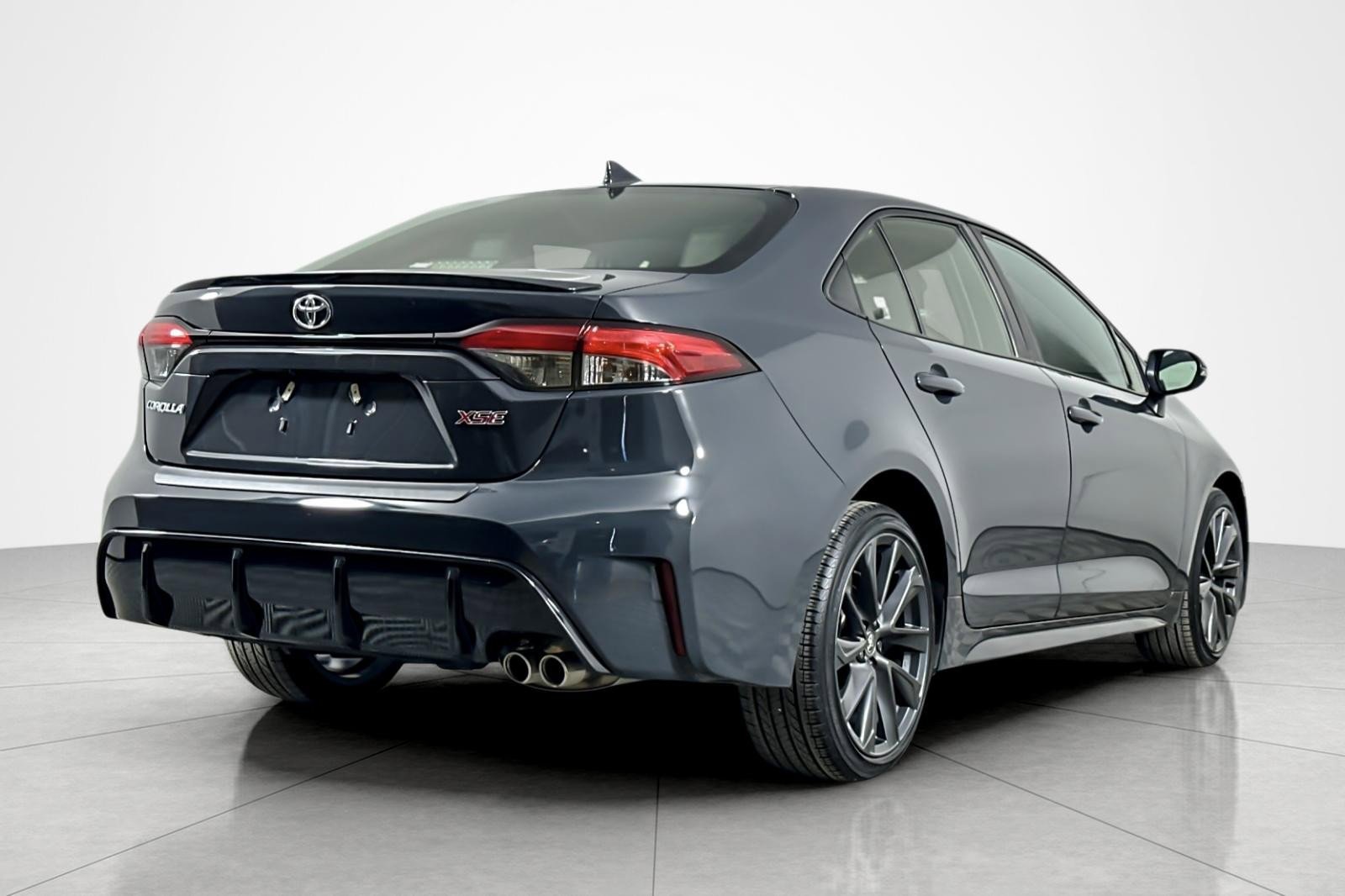 Used 2023 Toyota Corolla XSE w/ Carpet Mat Package (TMS) image 5