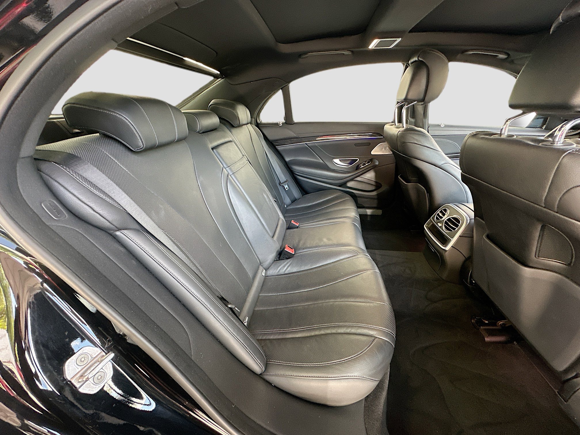 Used 2020 Mercedes-Benz S 450 Sedan image 29
