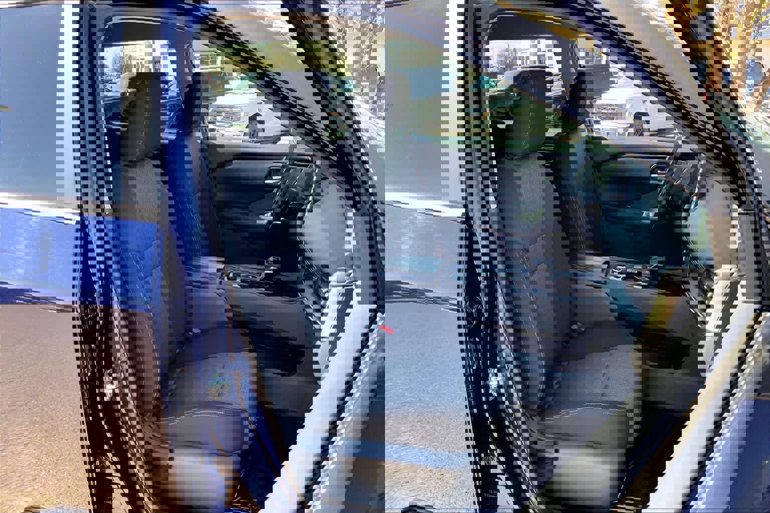 Used 2024 Nissan Rogue SV image 9