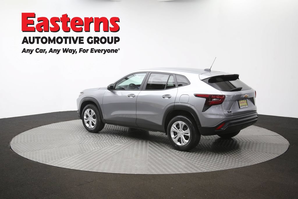 Used 2024 Chevrolet Trax LS FWD image 62