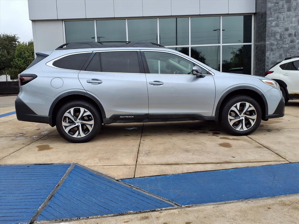 Used 2020 Subaru Outback Limited image 25