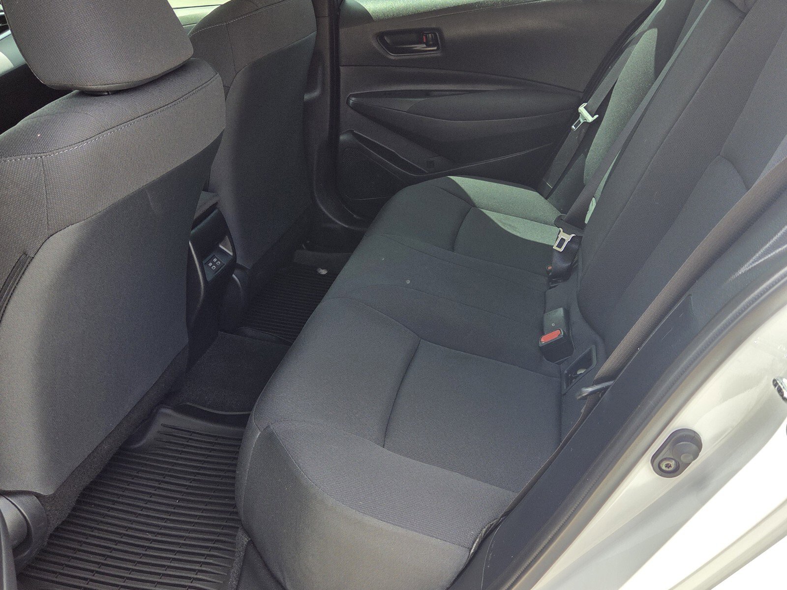 Certified 2025 Toyota Corolla LE image 5