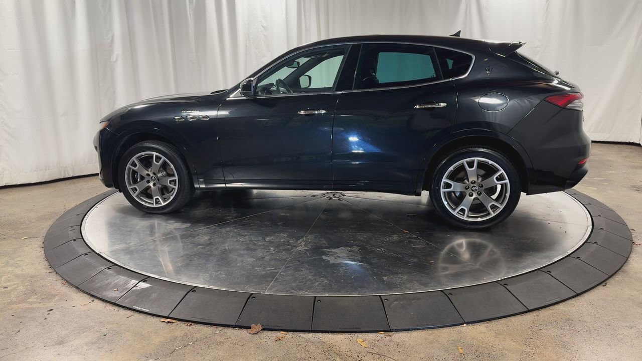 Used 2023 Maserati Levante Modena image 7