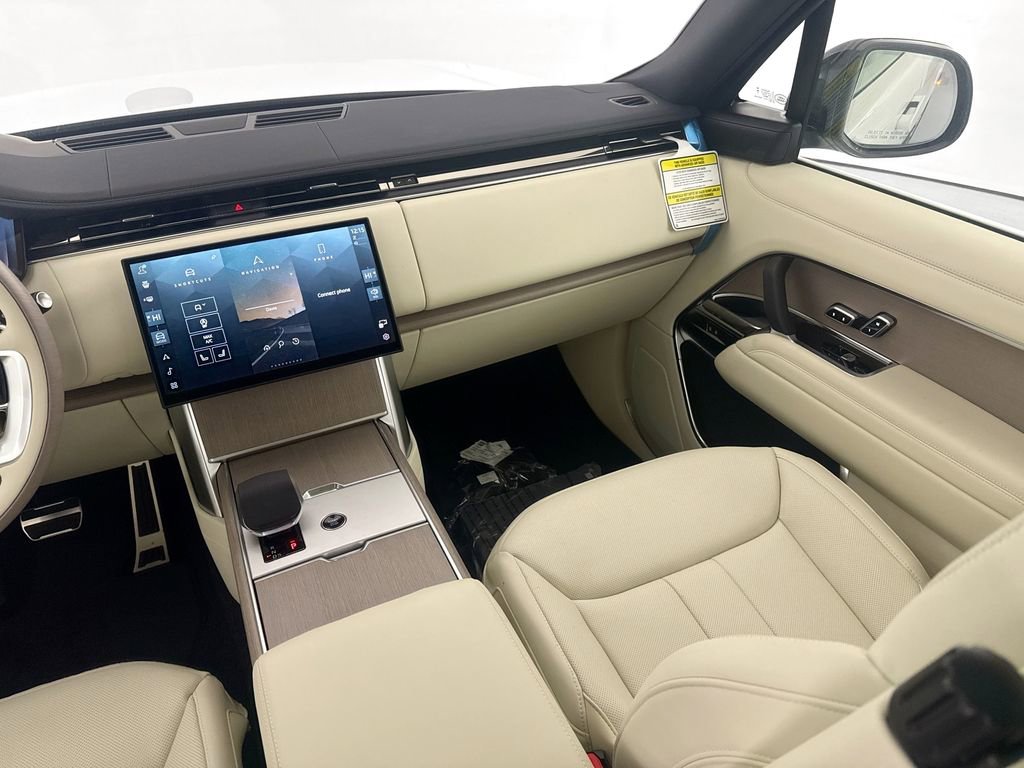 New 2026 Land Rover Range Rover SE image 23