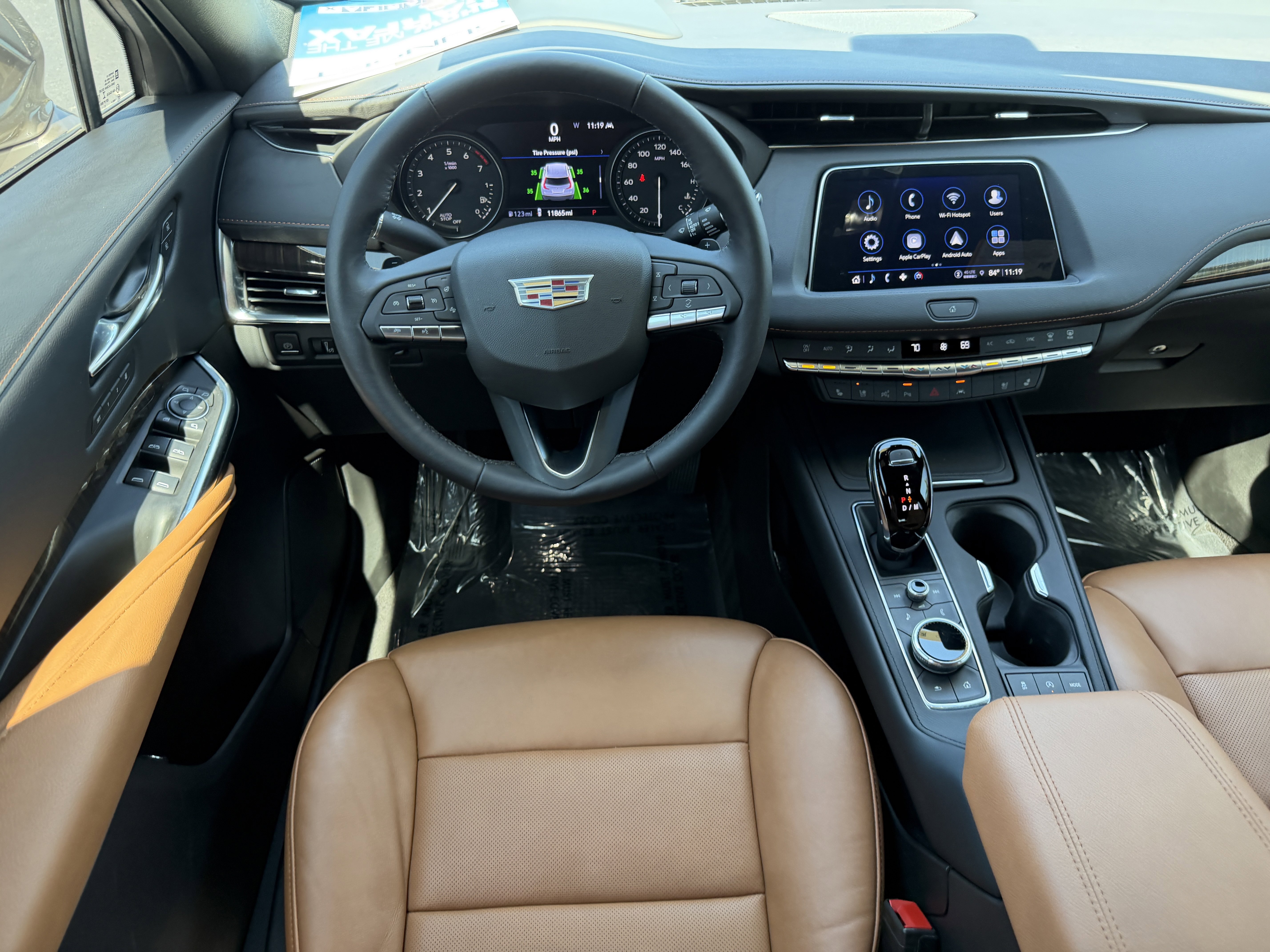 Certified 2022 Cadillac XT4 Premium Luxury w/ Technology Package FWD image 14