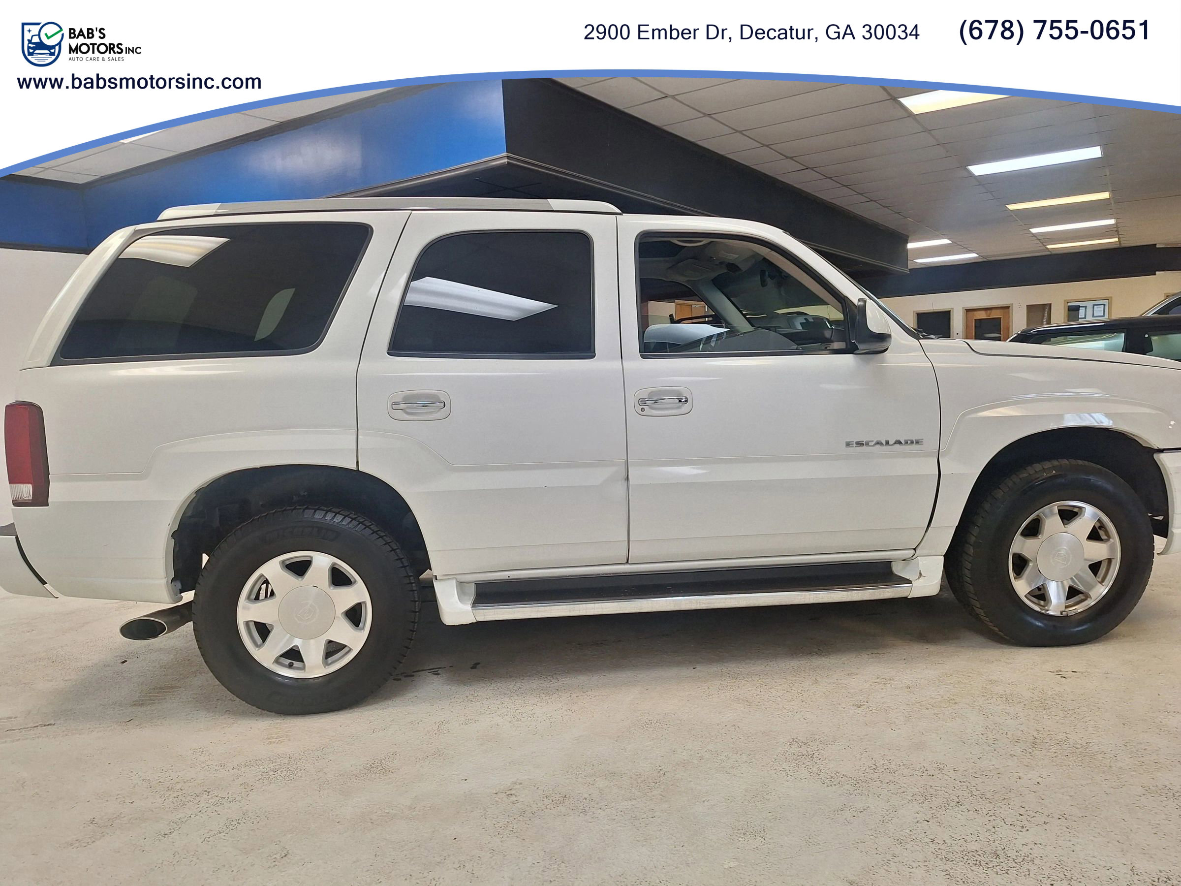 Used 2002 Cadillac Escalade AWD image 6
