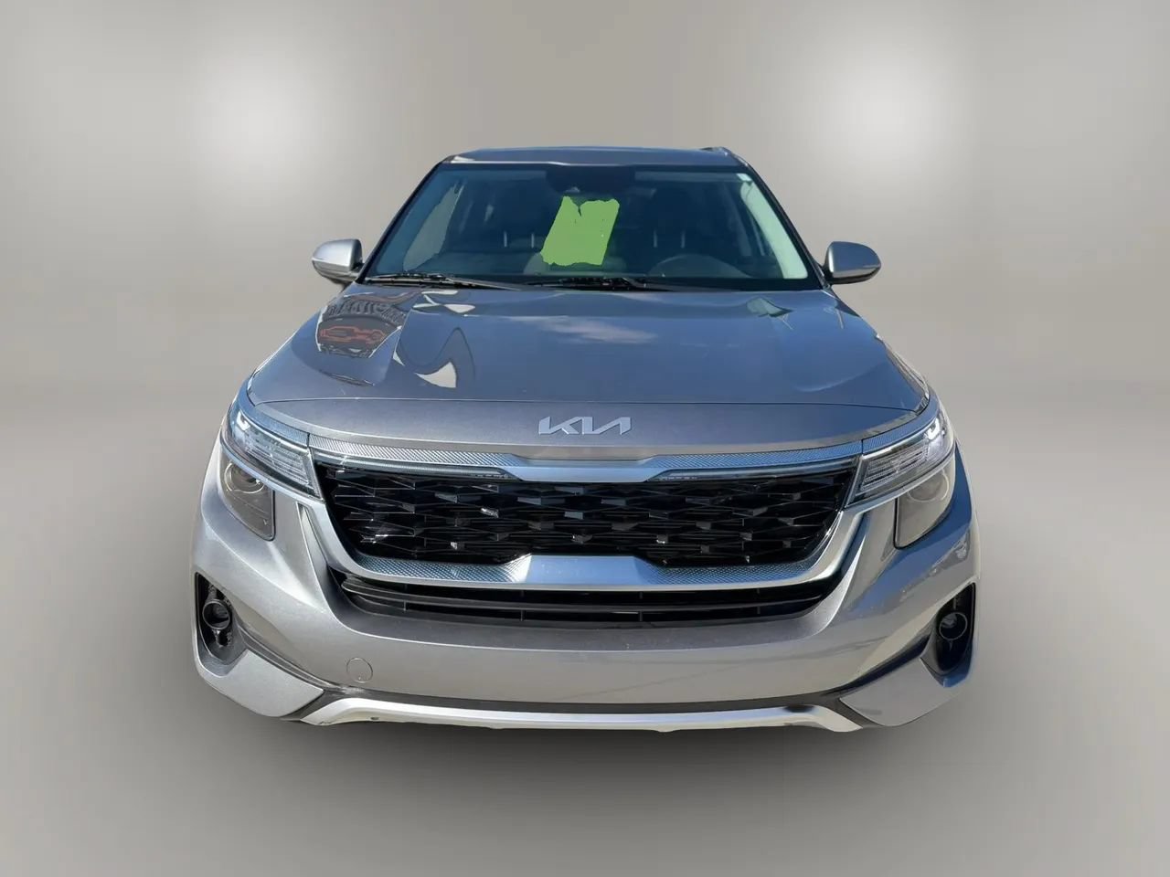 Used 2023 Kia Seltos S w/ Navigation Package AWD/4WD image 2