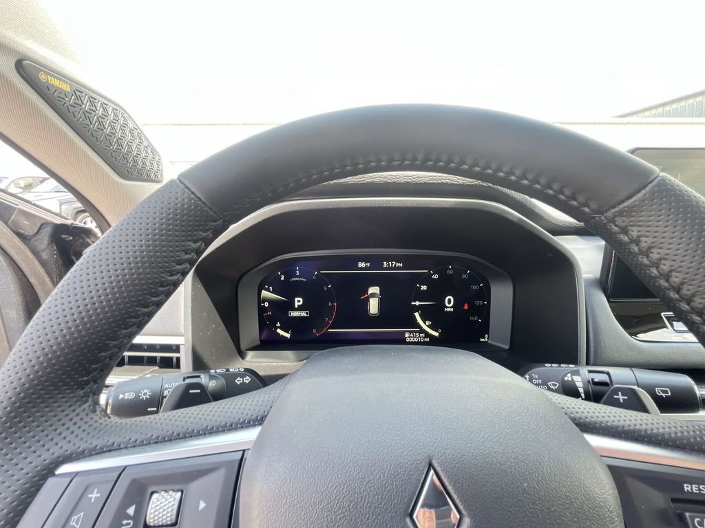 New 2025 Mitsubishi Outlander SE image 15