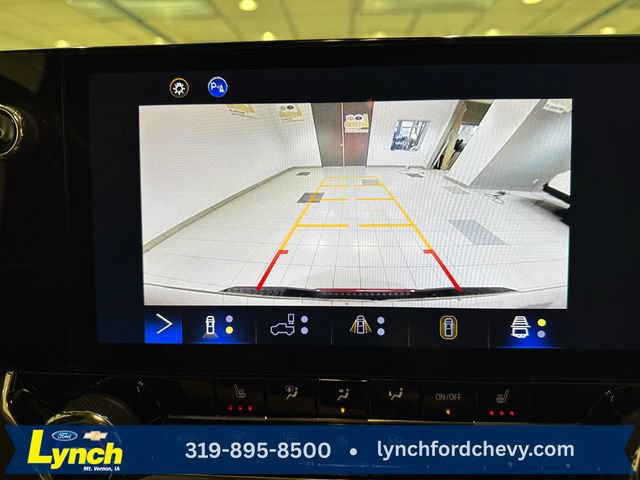 Used 2024 Chevrolet Colorado LT w/ LT Convenience Package III AWD/4WD image 5