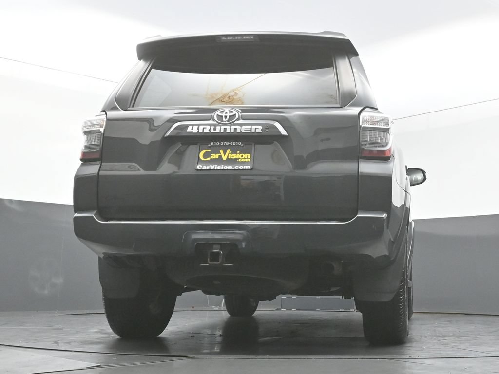 Used 2024 Toyota 4Runner SR5 AWD/4WD image 46