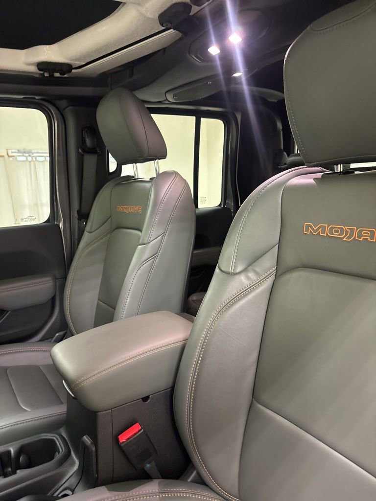 Used 2024 Jeep Gladiator Mojave image 16