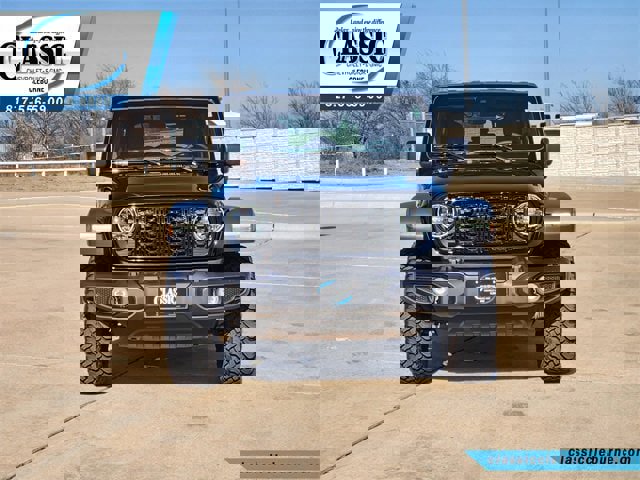 Used 2025 Jeep Wrangler Willys image 4