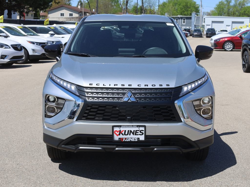 New 2026 Mitsubishi Eclipse Cross LE image 3