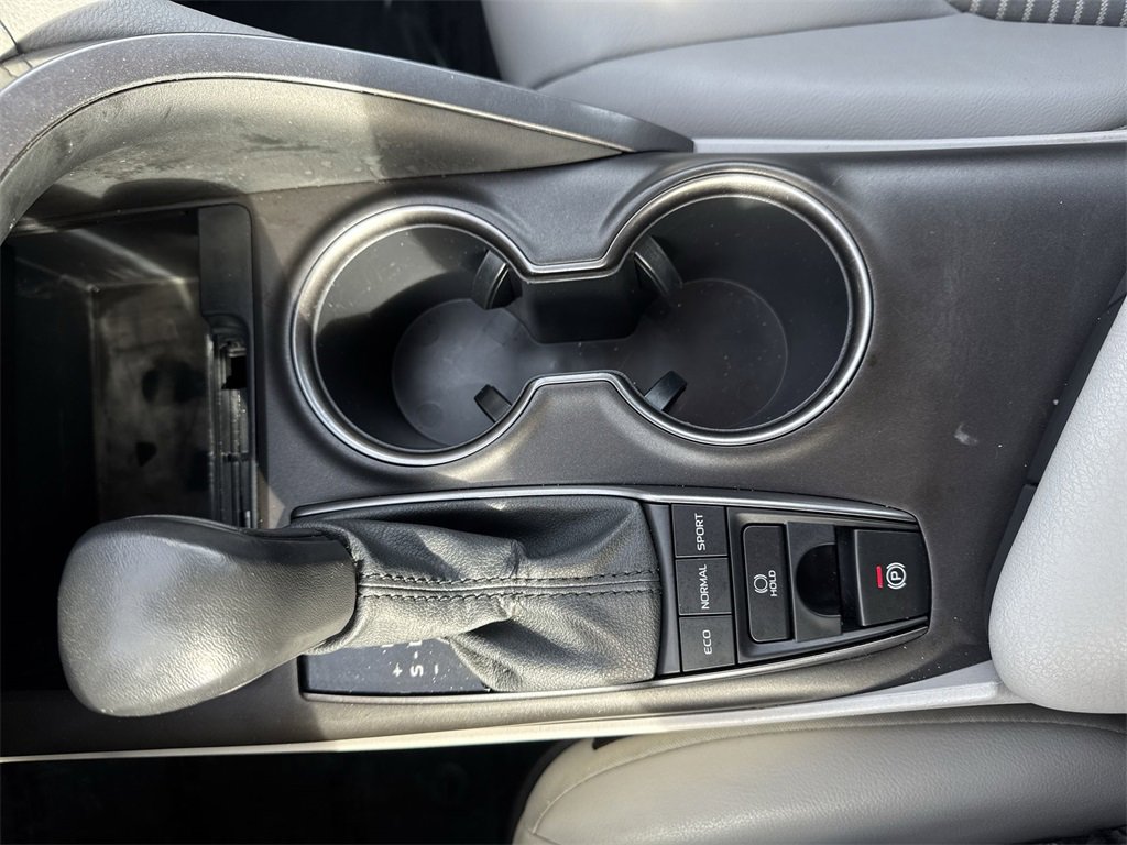 Used 2023 Toyota Camry SE image 20