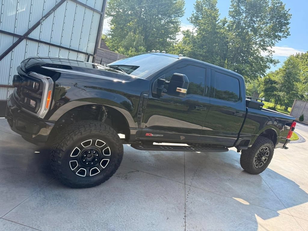 Used 2023 Ford F250 Lariat w/ Lariat Ultimate Package AWD/4WD image 33