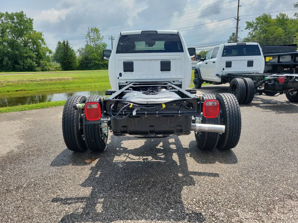 New 2026 RAM 5500 Tradesman AWD/4WD image 7