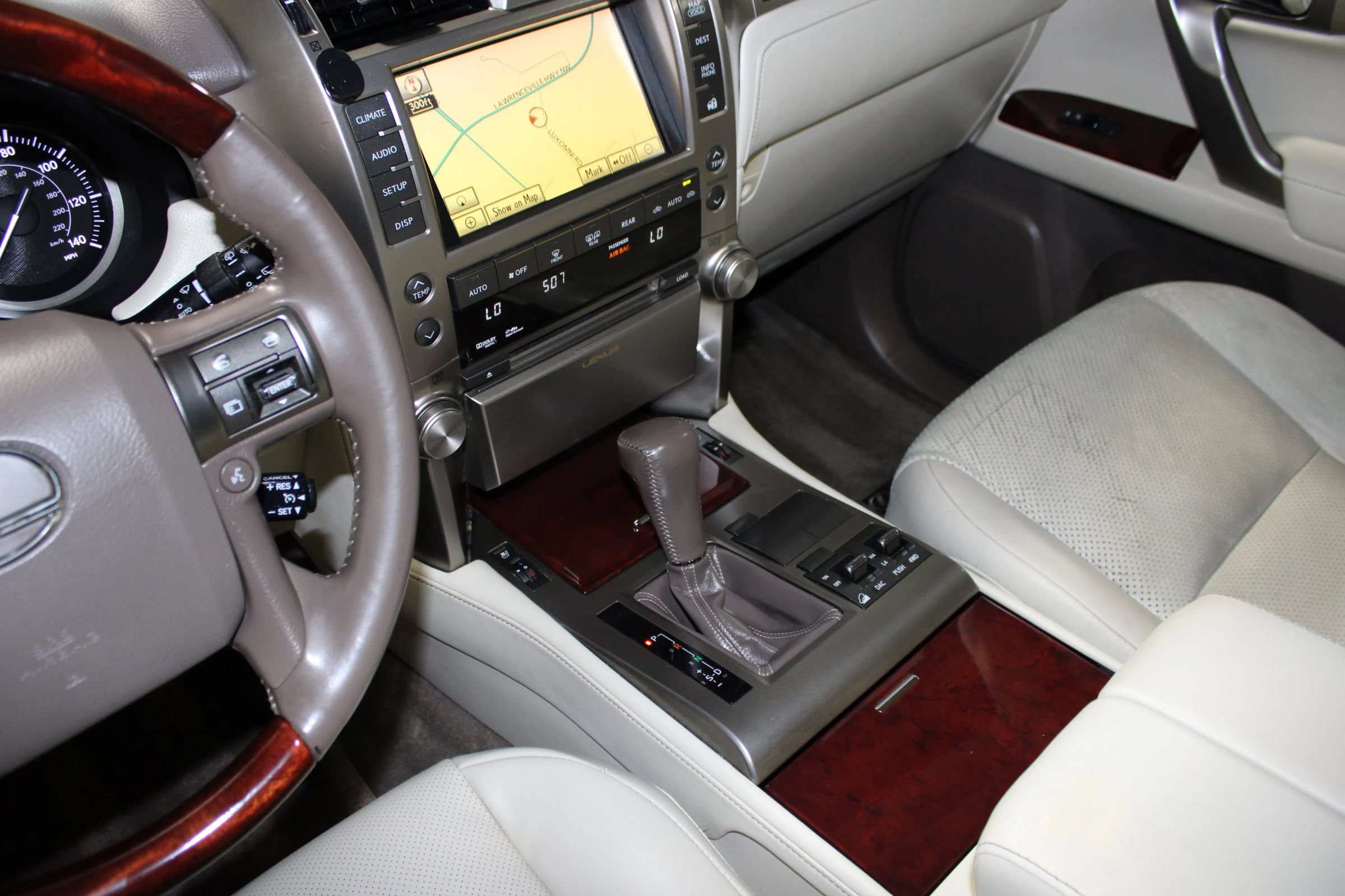 Used 2011 Lexus GX 460 w/ Comfort Plus Pkg AWD/4WD image 17