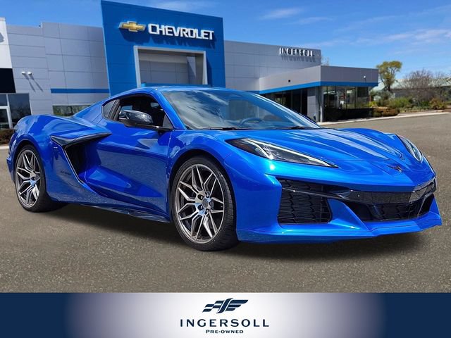 Used 2025 Chevrolet Corvette Z06 RWD image 1