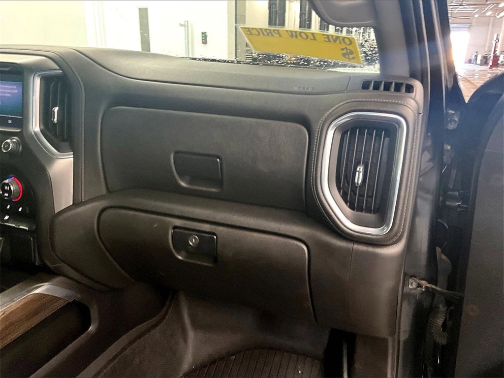 Used 2021 Chevrolet Silverado 1500 RST image 13
