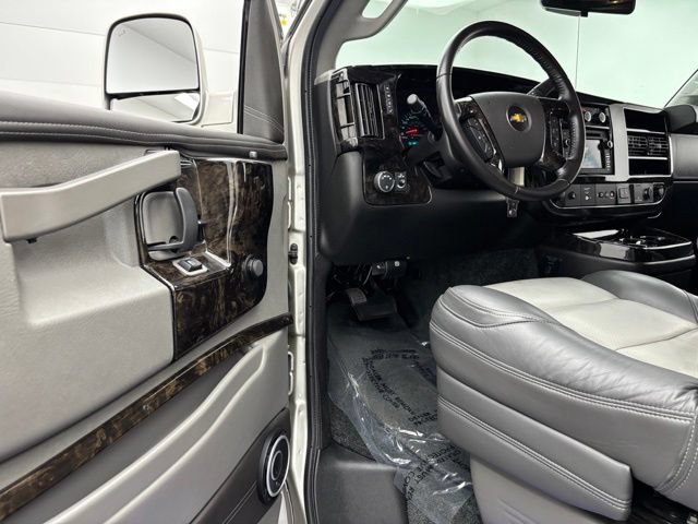 Used 2021 Chevrolet Express 2500 LS w/ Enhanced Convenience Package RWD image 14