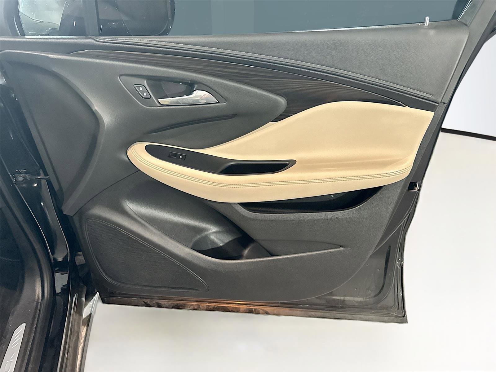 Used 2020 Buick Envision Preferred FWD image 14