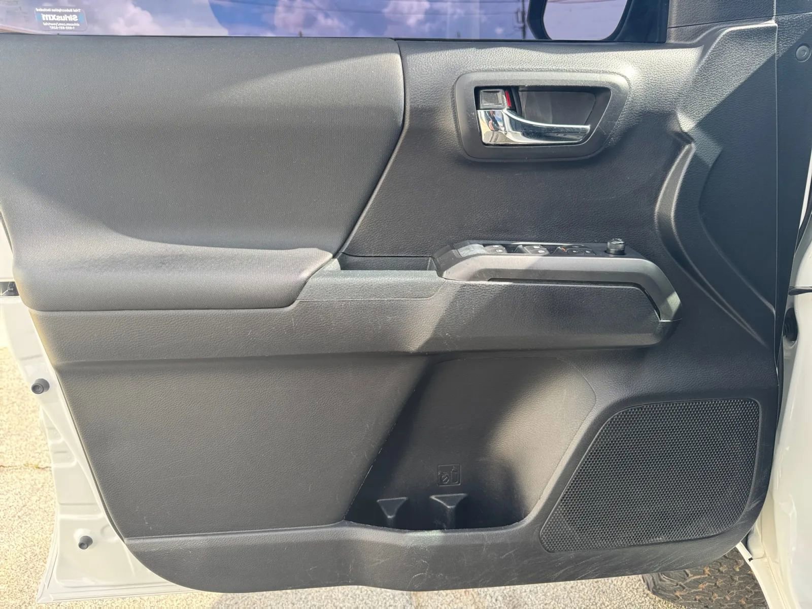 Used 2020 Toyota Tacoma TRD Off-Road image 13