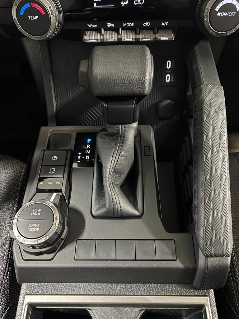New 2026 Toyota 4Runner SR5 AWD/4WD image 20
