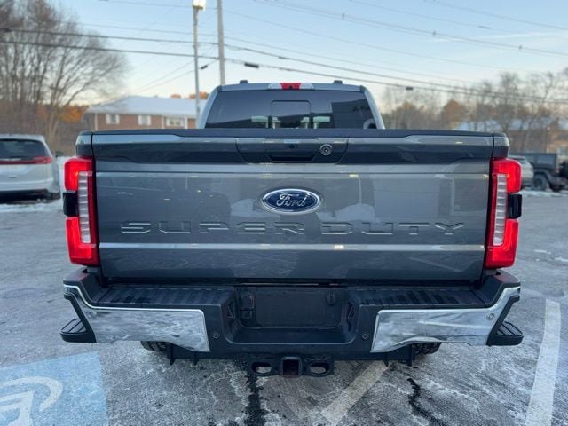Used 2024 Ford F250 Lariat image 4