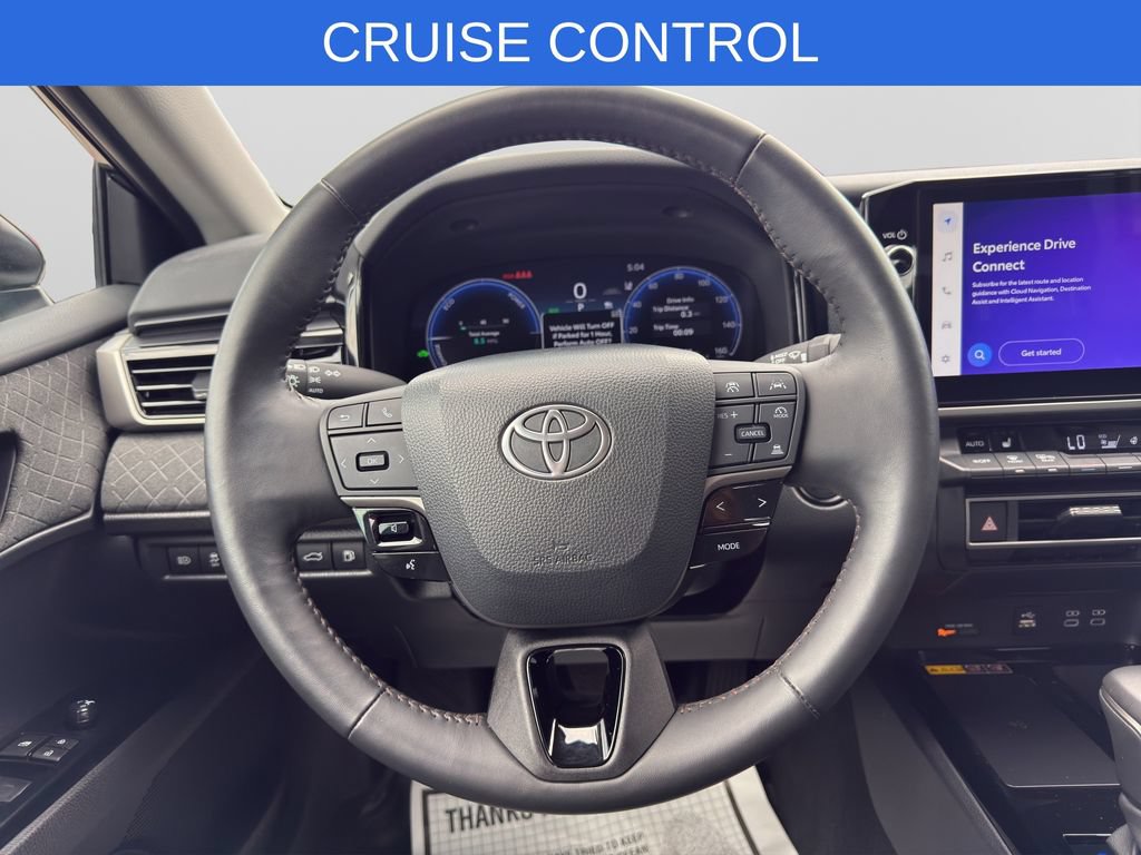 Used 2025 Toyota Camry XLE AWD/4WD image 6